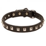 シルバー色ユニークなスタッズ付き本革首輪