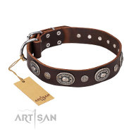 'Extra Pizzazz' FDT Artisanデザインのデコ革首輪 'Extra Pizzazz' FDT Artisanデザインのデコ革首輪