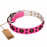 ‘Pink of Perfection’ FDT Artisan スタッズ付 犬用のレザーカラー ‘Pink of Perfection’ FDT Artisan スタッズ付 犬用のレザーカラー