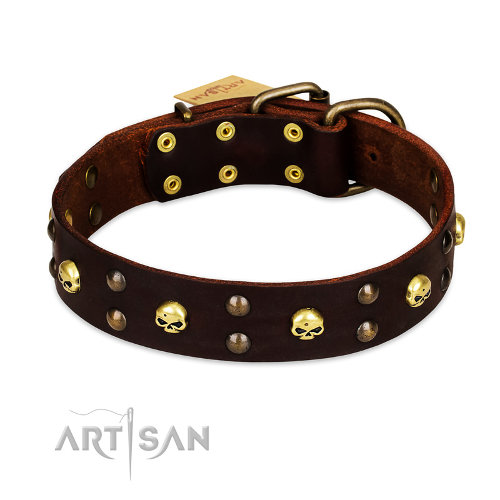 'Heavy Metal' FDT Artisan デザインのスタッズ＆スカル付き　デコ革首輪