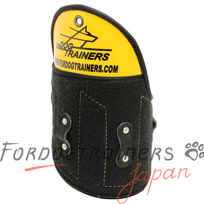 片袖用肩のプロテクター　取り外しやすい　両手に合う